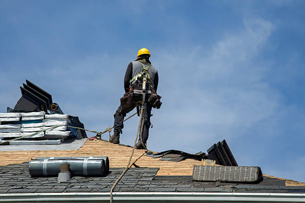 Professional Gutter Installation technician working in Lake Peekskill, NY